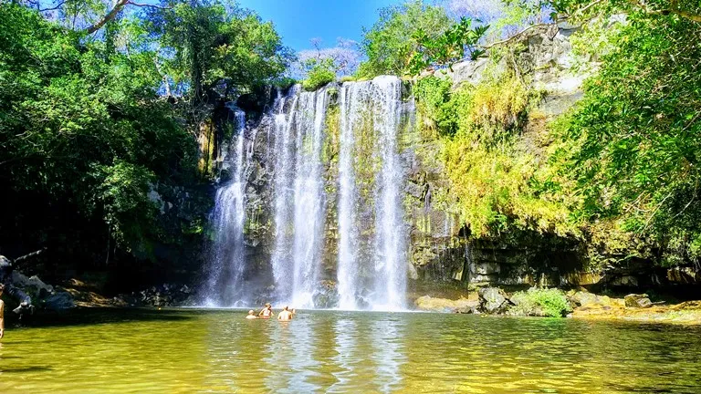 Llanos del Cortes Waterfall
